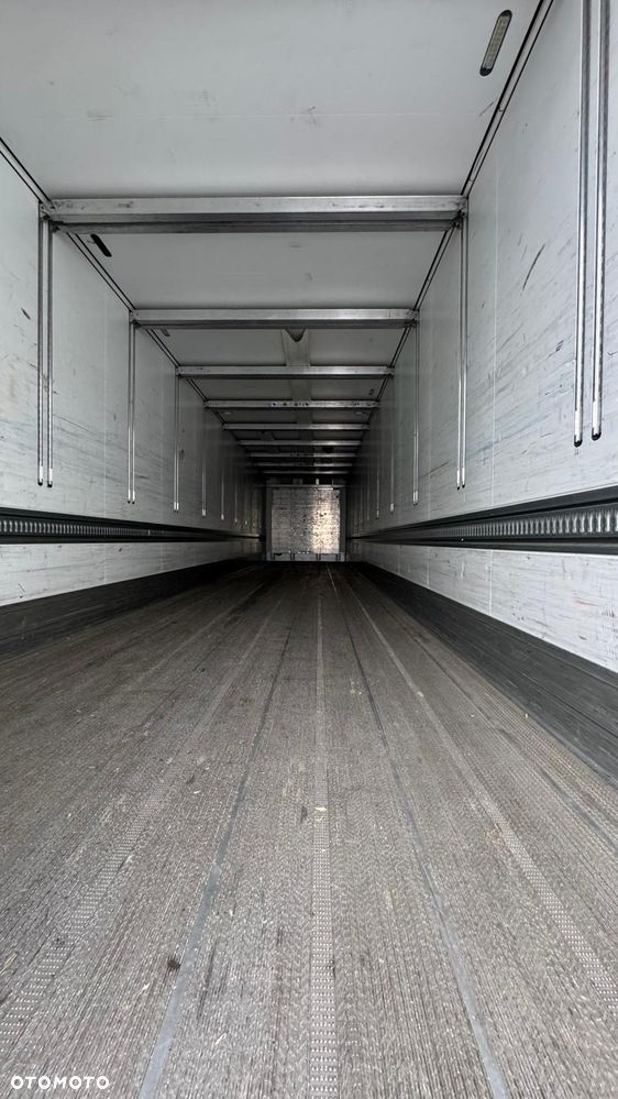 Schmitz Cargobull SKO24 - 16