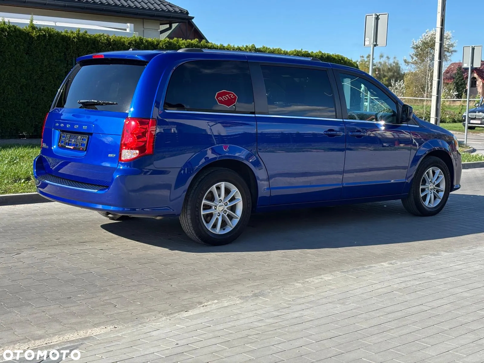 Dodge Grand Caravan - 21