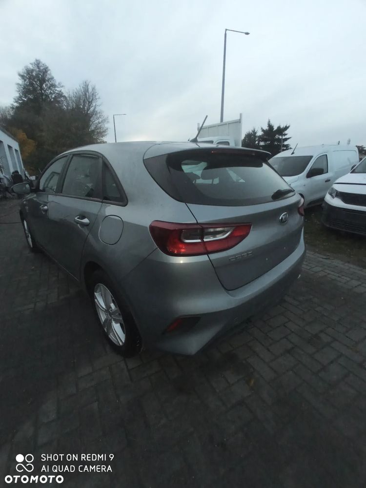 Kia Ceed - 8