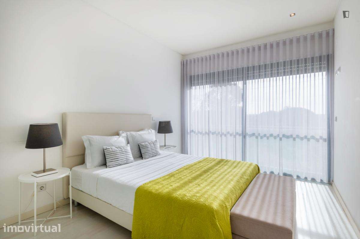 Apartamento com 2 quartos - localizado em Quarteira - Grande imagem: 2/24