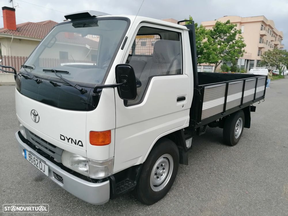 Toyota Dyna 150 - 2