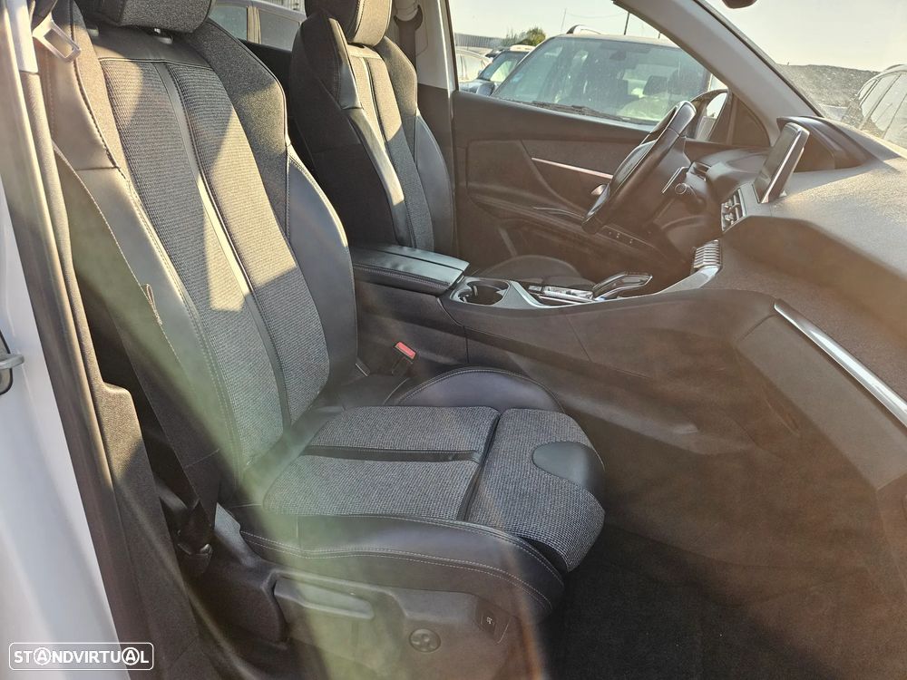 Peugeot 3008 BlueHDi 130 Stop & Start EAT8 Allure Pack - 13