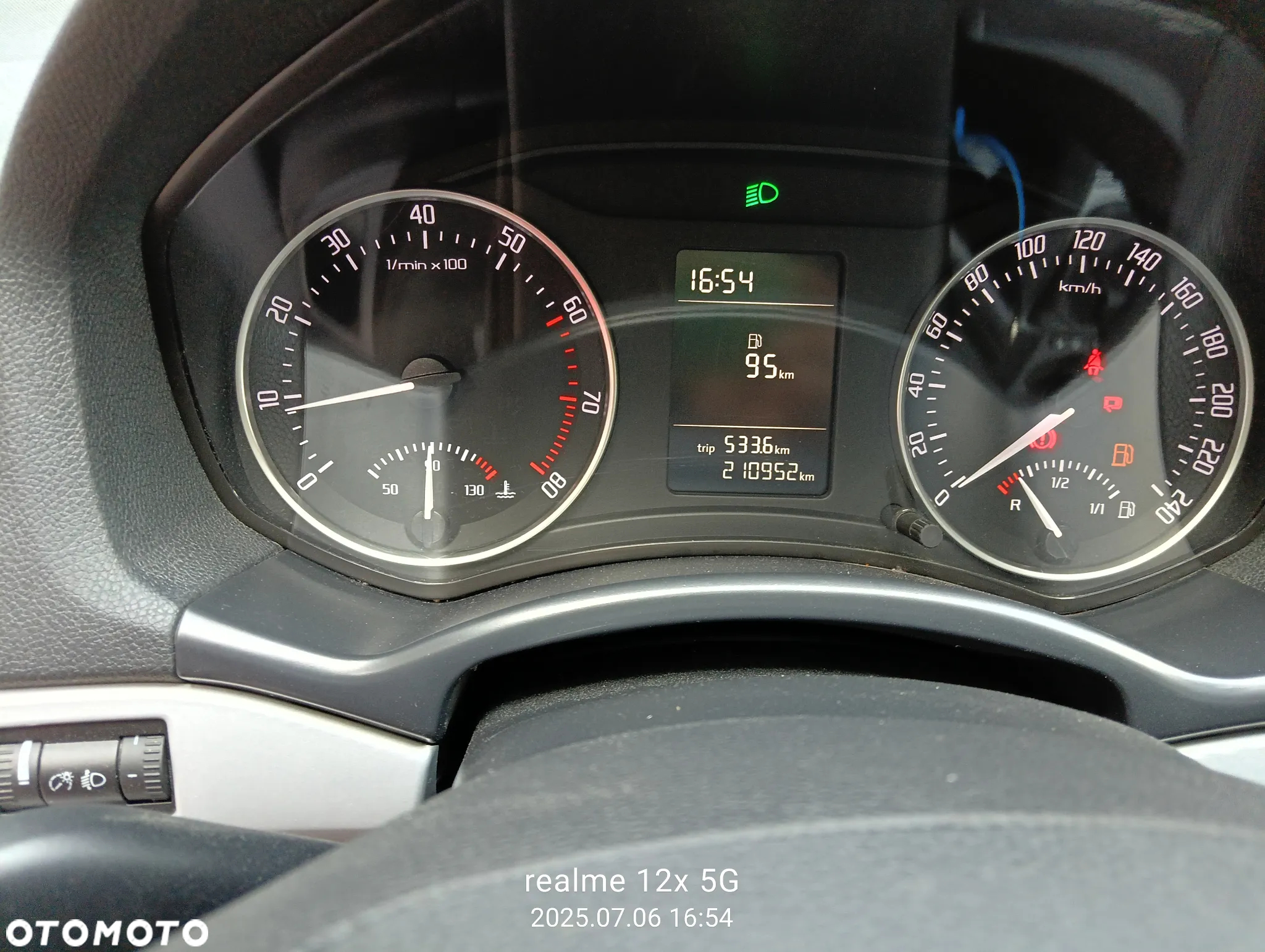 Skoda Octavia 1.6 Ambition - 8