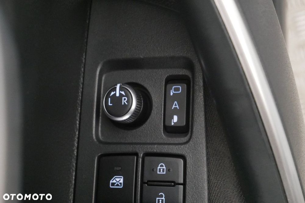 Toyota Corolla - 28
