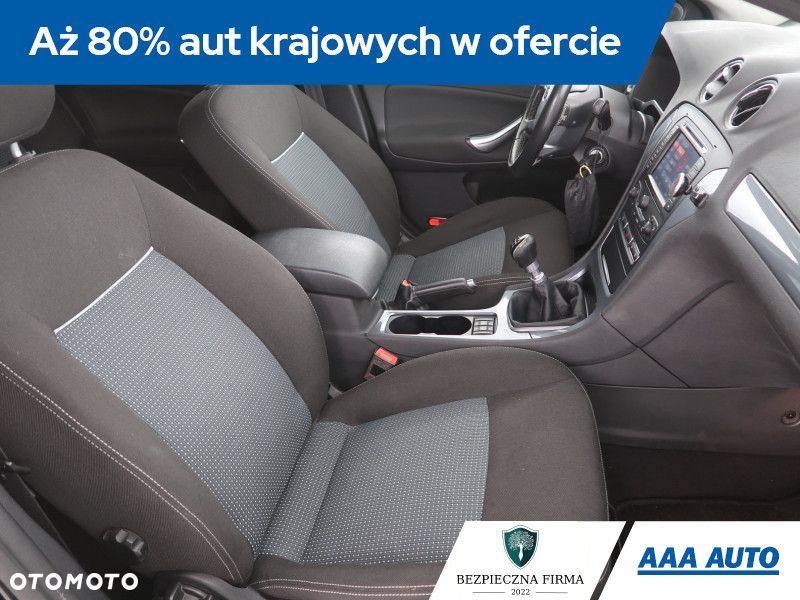 Ford Mondeo SW - 11
