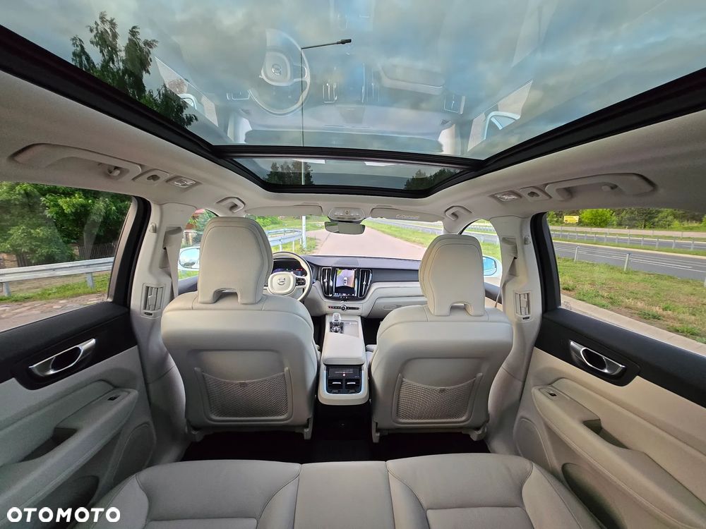 Volvo XC 60 B4 D AWD Inscription - 27