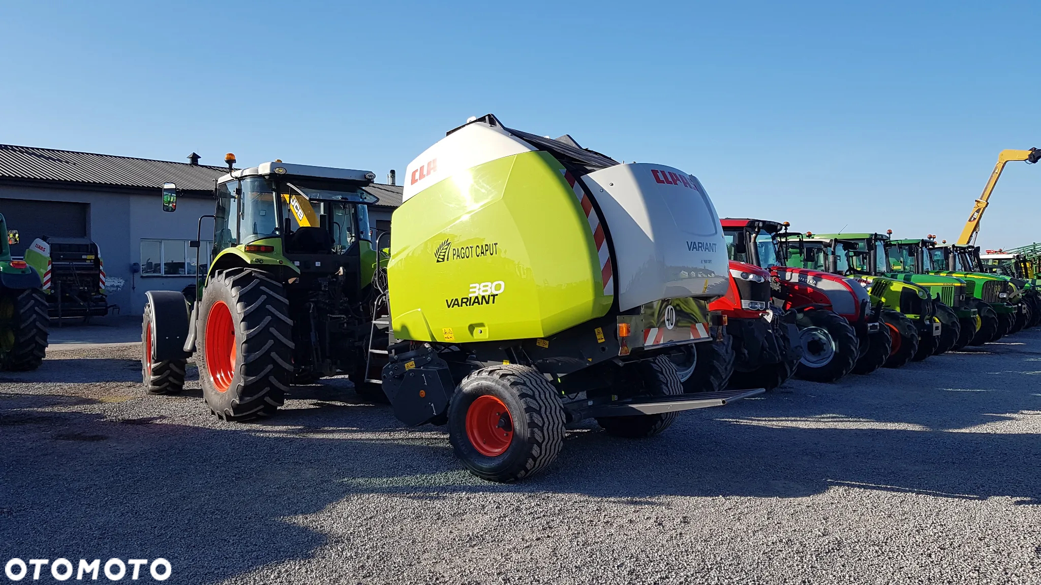 Claas VARIANT 380 - 12