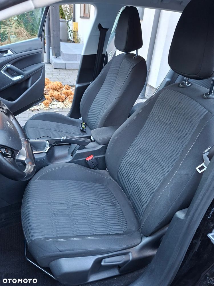 Peugeot 308 1.2 PureTech Active S&S - 6