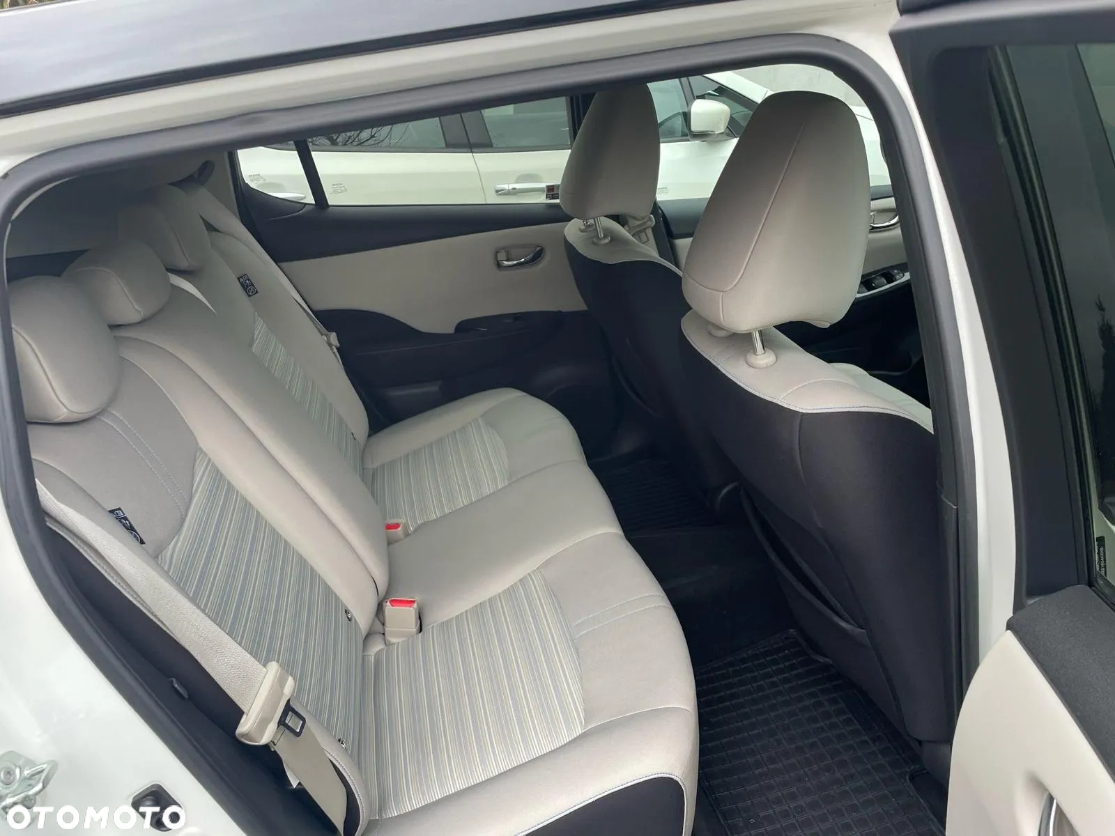 Nissan Leaf 40kWh N-Connecta - 9