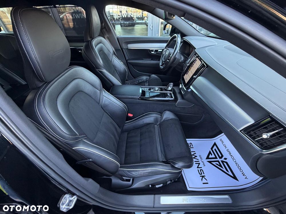 Volvo V90 T8 AWD Plug-In Hybrid R-Design - 19