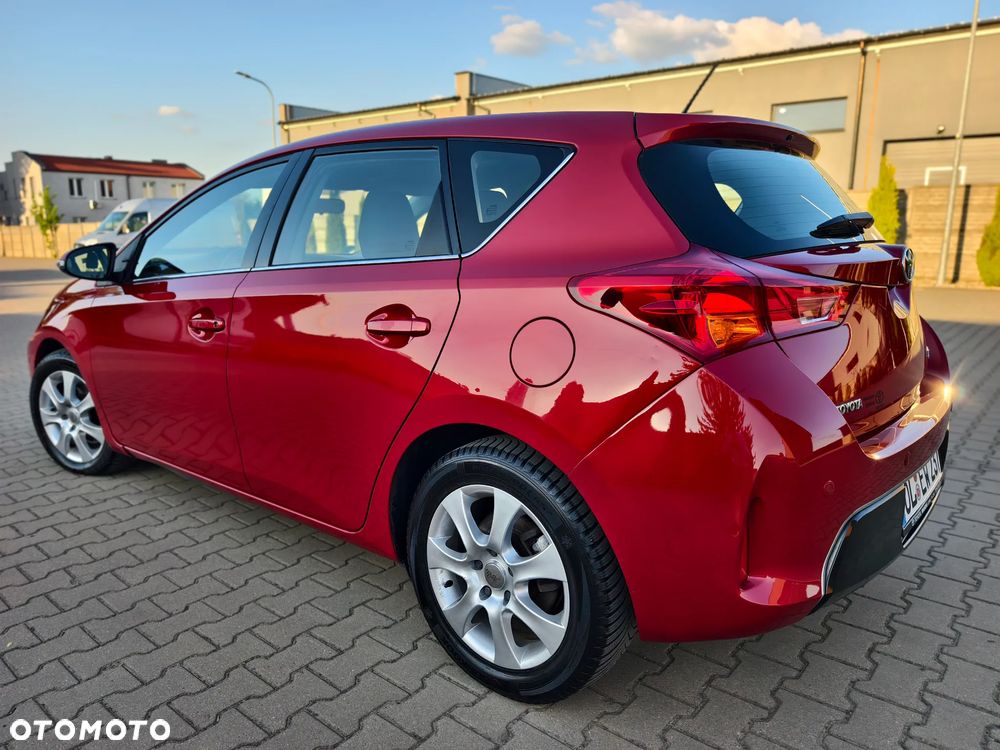 Toyota Auris 2.0 D-4D Executive - 36