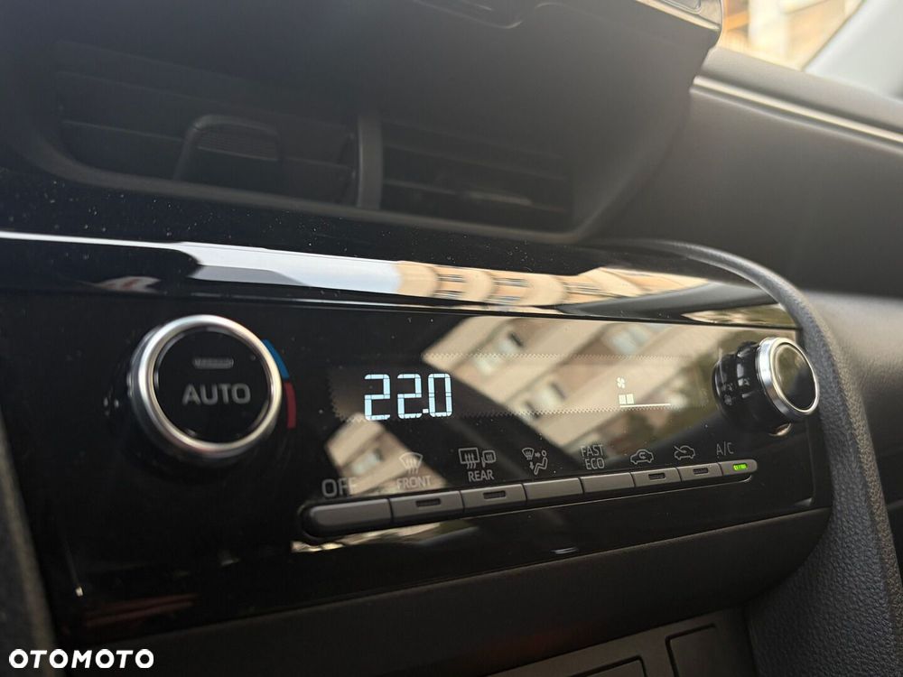 Toyota Yaris Cross Hybrid 1.5 Comfort - 28