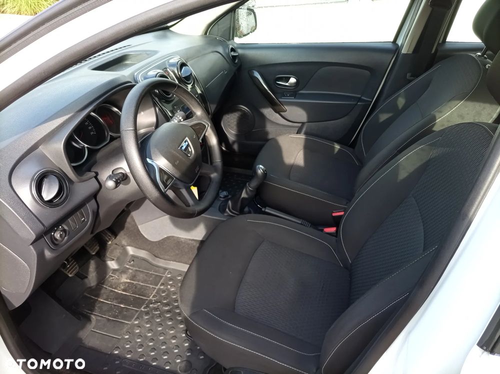 Dacia Sandero - 5