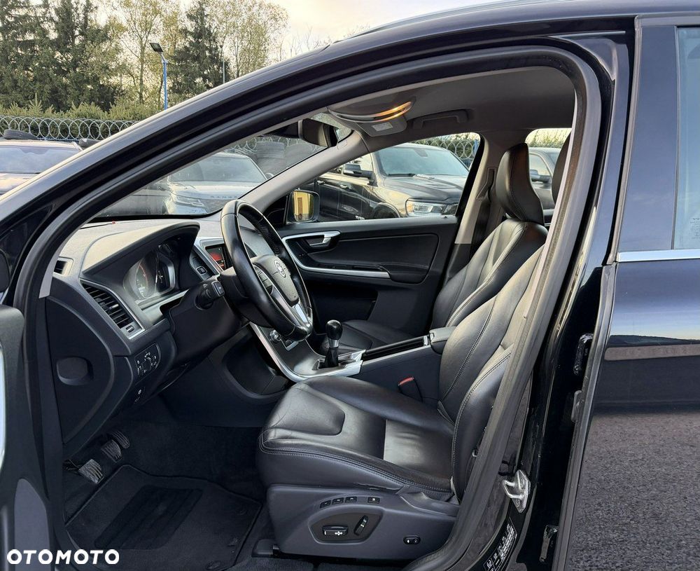 Volvo XC 60 D3 Summum - 9