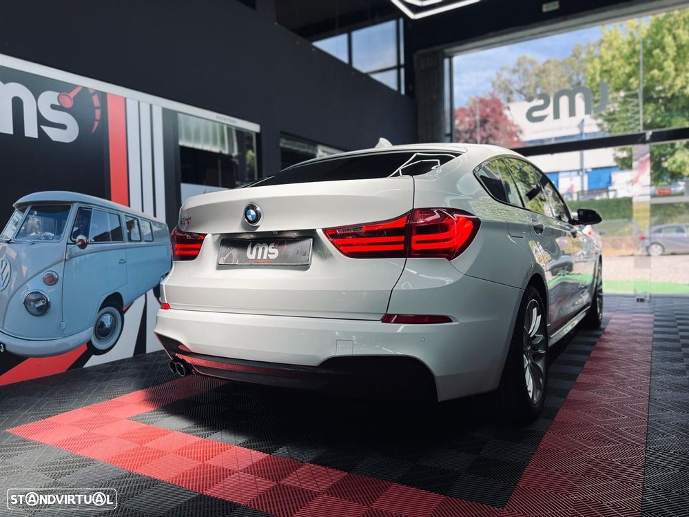 BMW 520 Gran Turismo d Pack M - 12