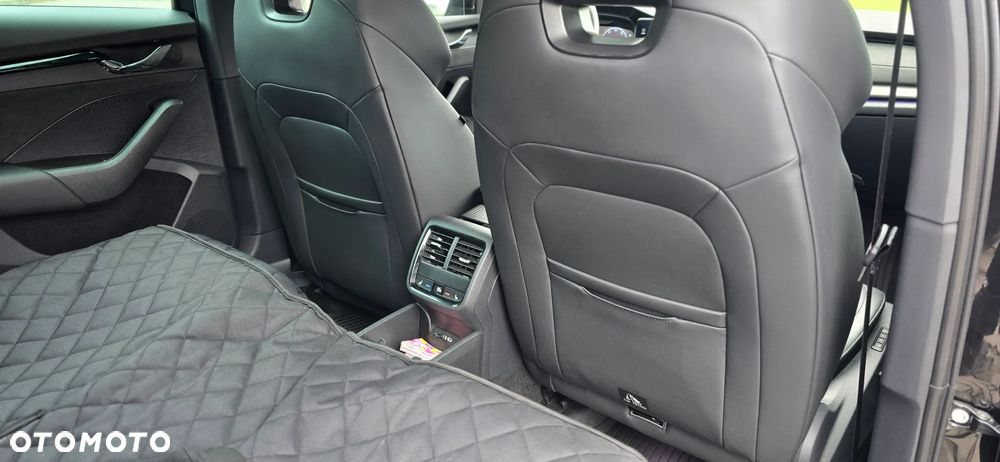 Skoda Octavia 2.0 TDI DSG 4x4 RS Plus - 16