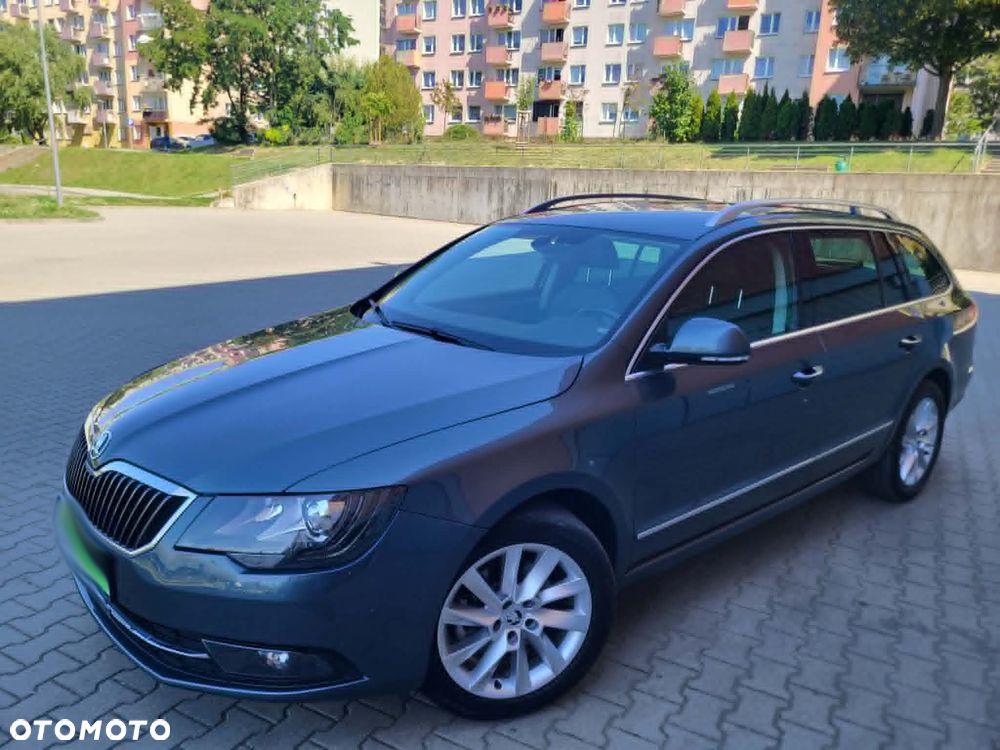 Skoda Superb 2.0 TDI Green tec DSG Elegance - 17