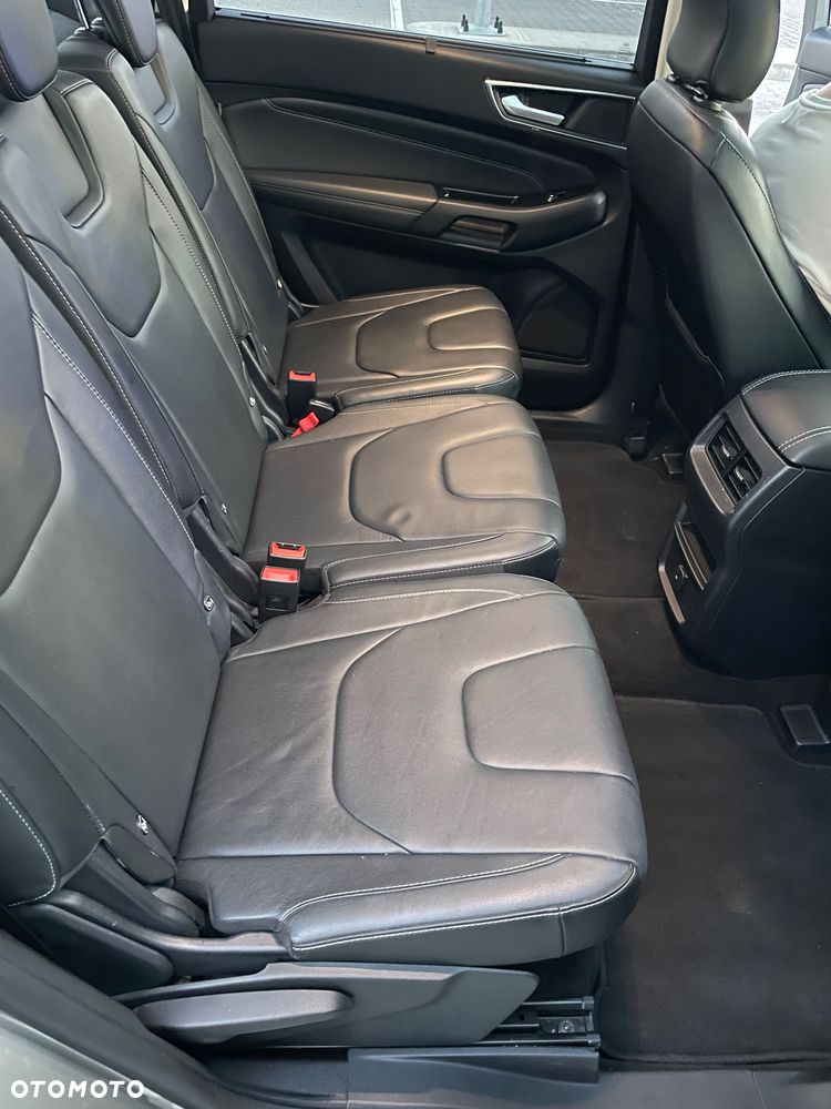 Ford S-Max - 34