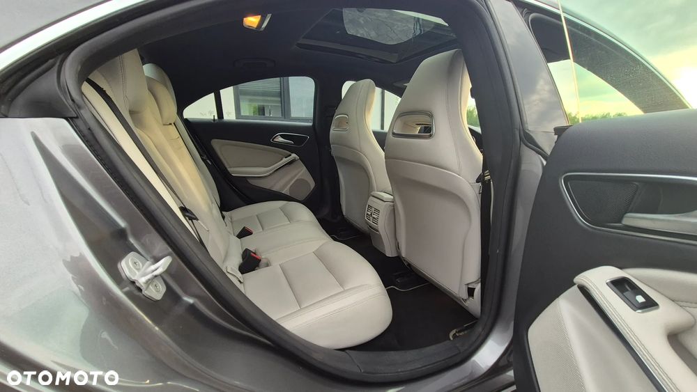 Mercedes-Benz CLA 250 7G-DCT Edition 1 - 13