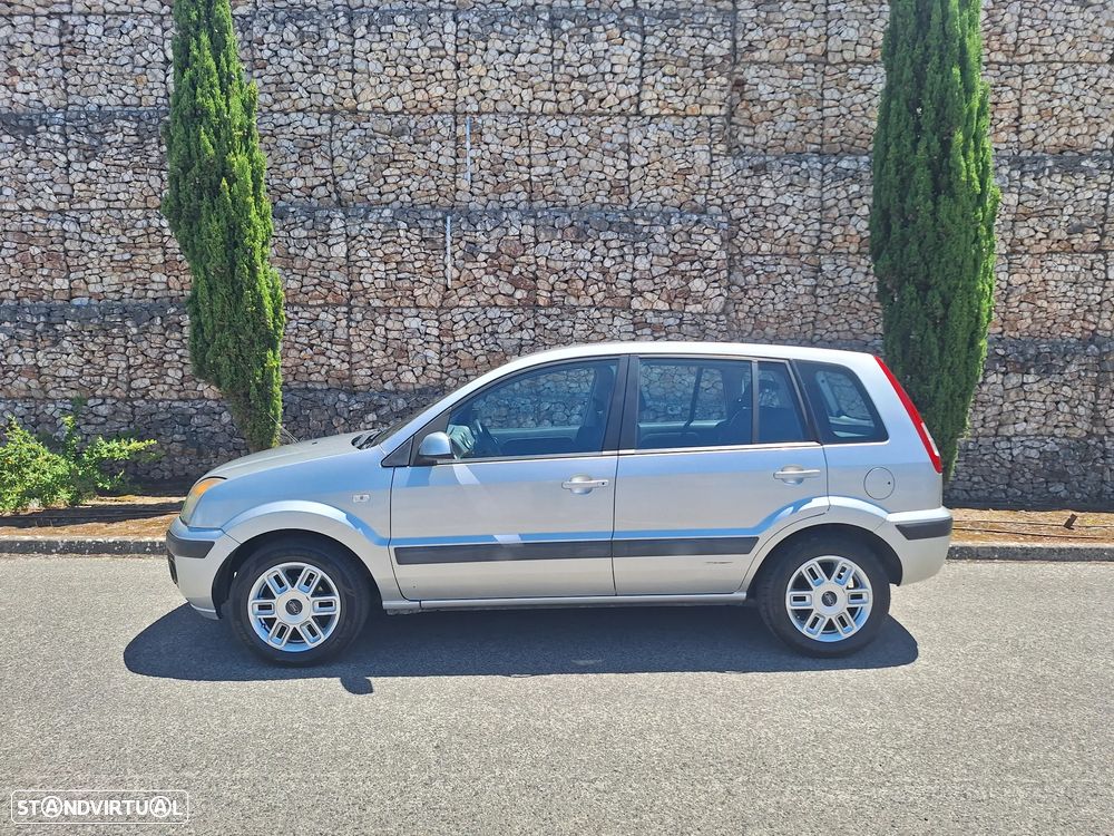 Ford Fusion 1.25 X-Trend - 3