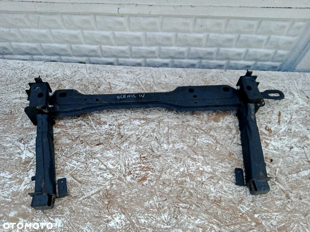 BELKA POD CHŁODNICE RENAULT SCENIC IV