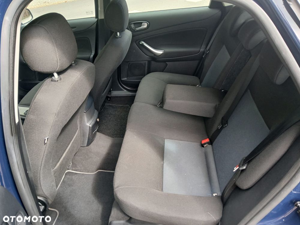 Ford Mondeo - 7
