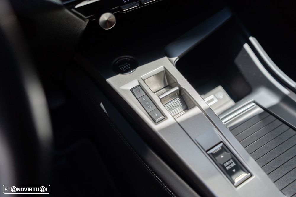Peugeot 308 1.6 Hybrid Allure Pack e-EAT8 - 20