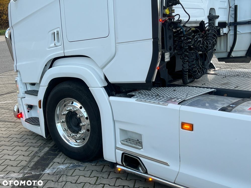 Scania Scania R650 z Niemiec bez EGR tylko SCR pełne wyposażenie FULL AIR V8 - 18