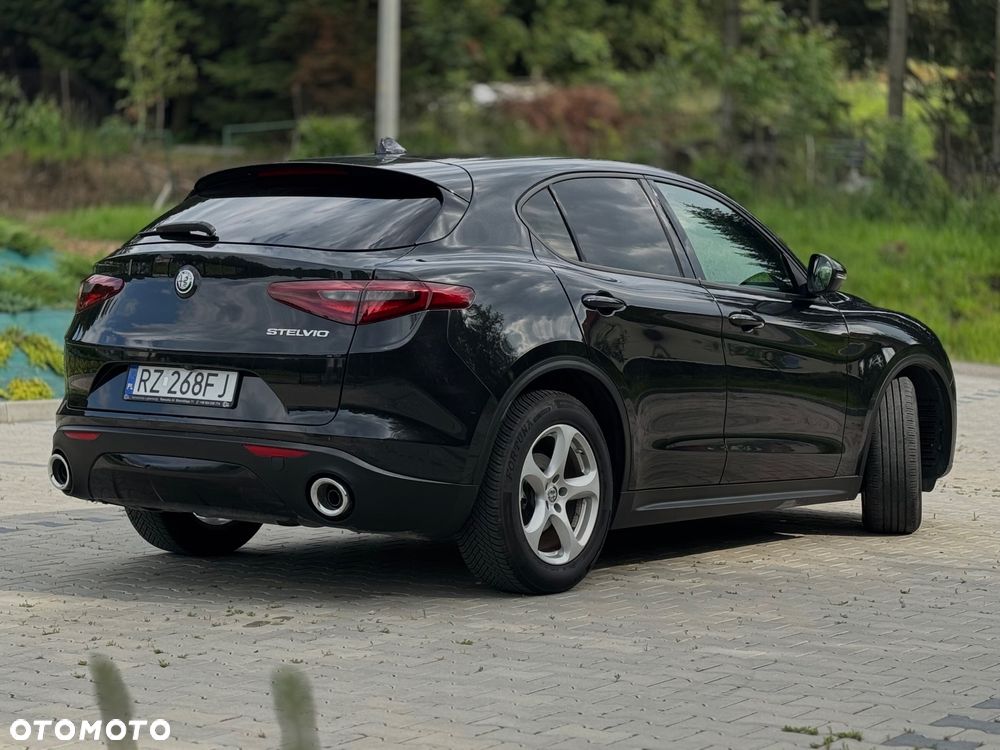 Alfa Romeo Stelvio 2.2 JTDM - 4
