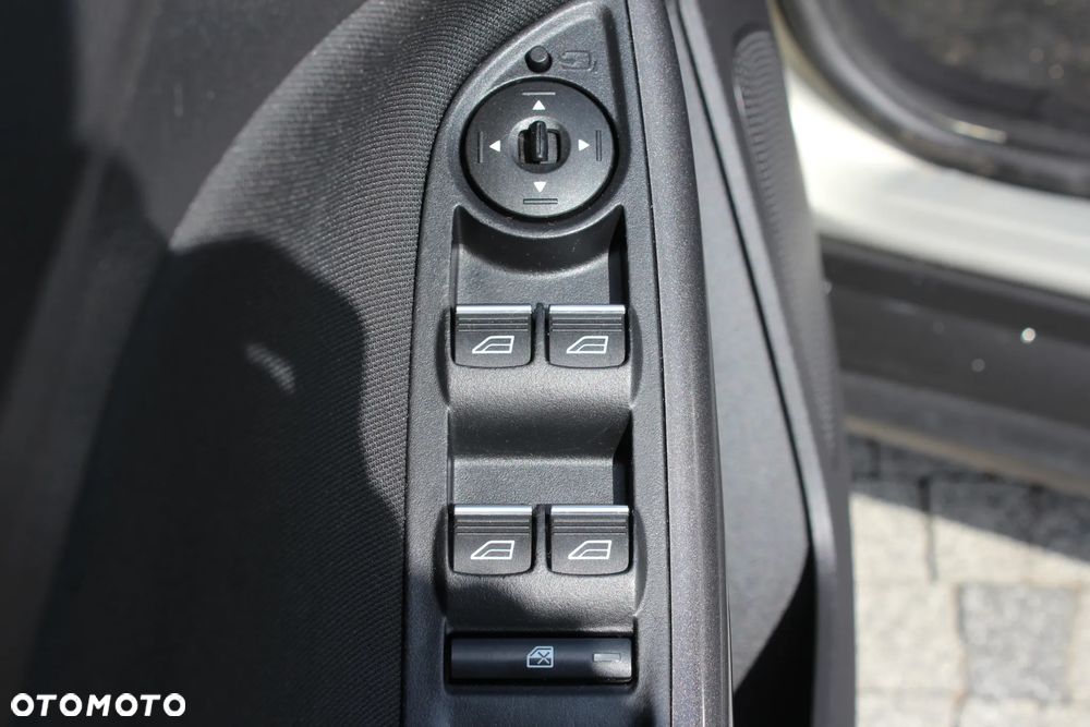 Ford Focus 1.6 TDCi ECOnetic 88g Start-Stopp-System Titanium - 12