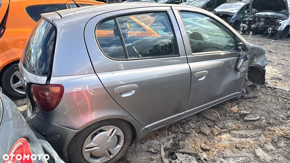 Toyota Yaris 2004 poj. 1.0 benzyna 65 KM - 1