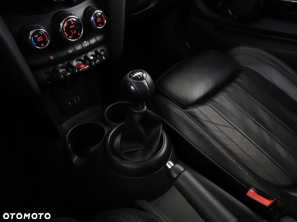 MINI Cooper S Standard - 25