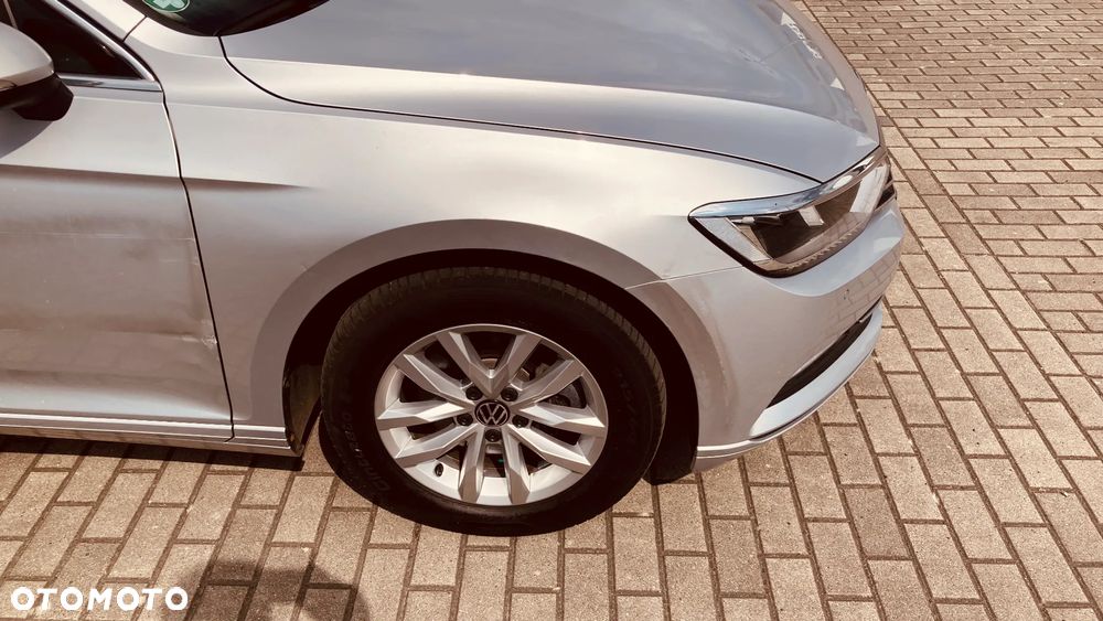 Volkswagen Passat 2.0 TDI SCR DSG Business - 6