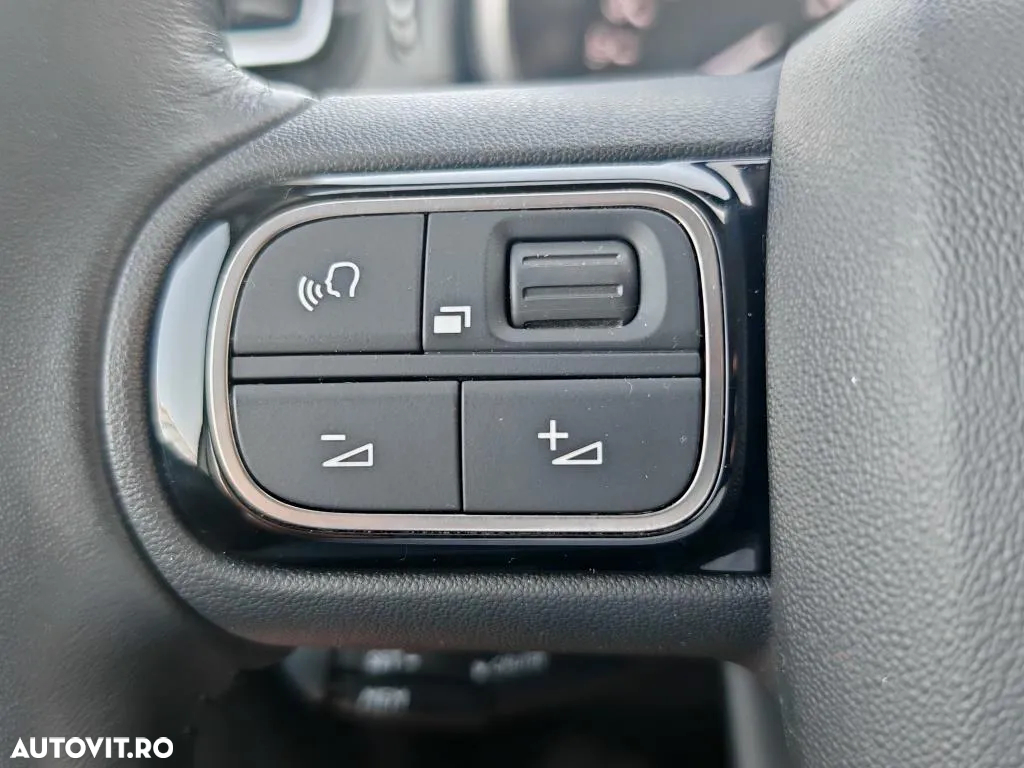 Citroën C3 1.2 PureTech S&S EAT6 Shine - 22