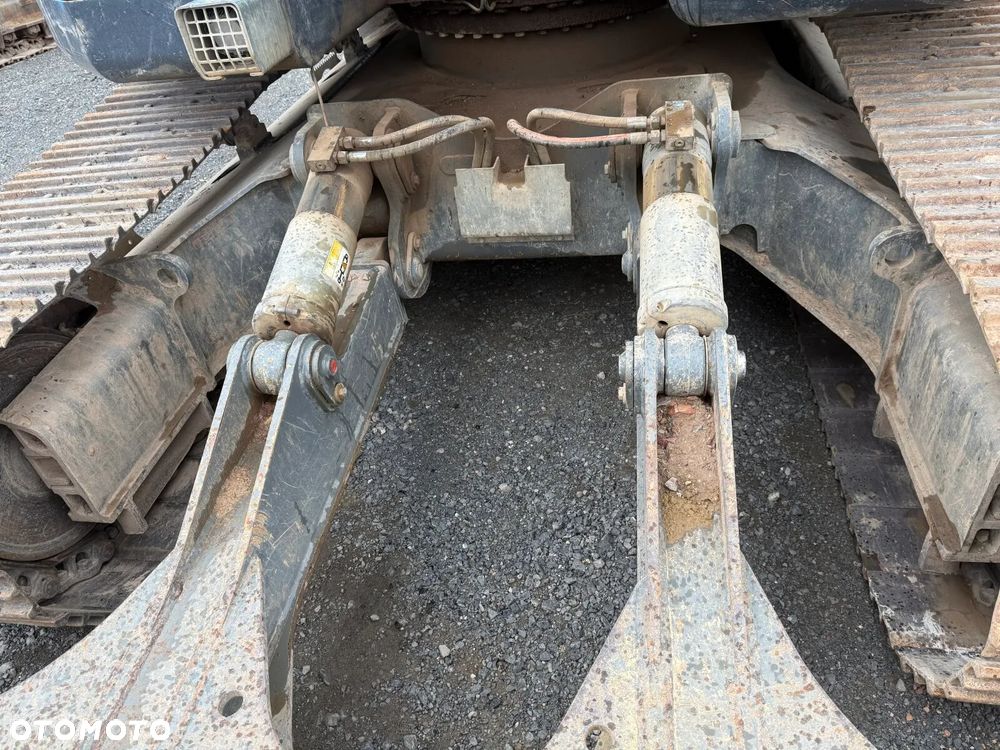 Liebherr R926 COMPACT - 21