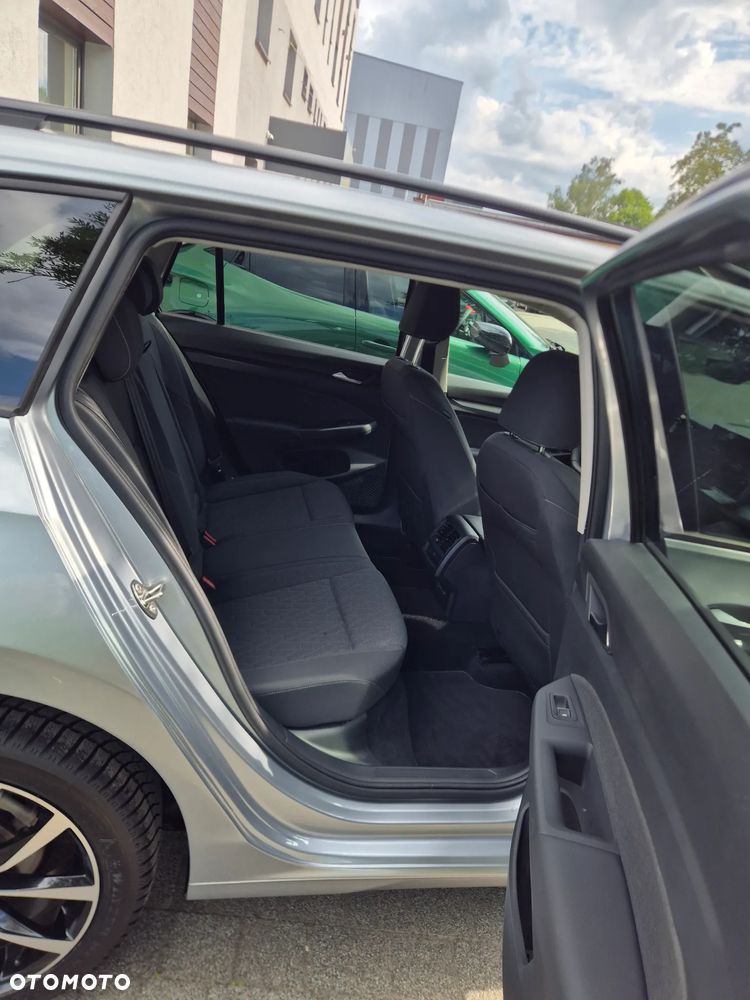 Volkswagen Golf 1.5 eTSI mHEV Life DSG - 9