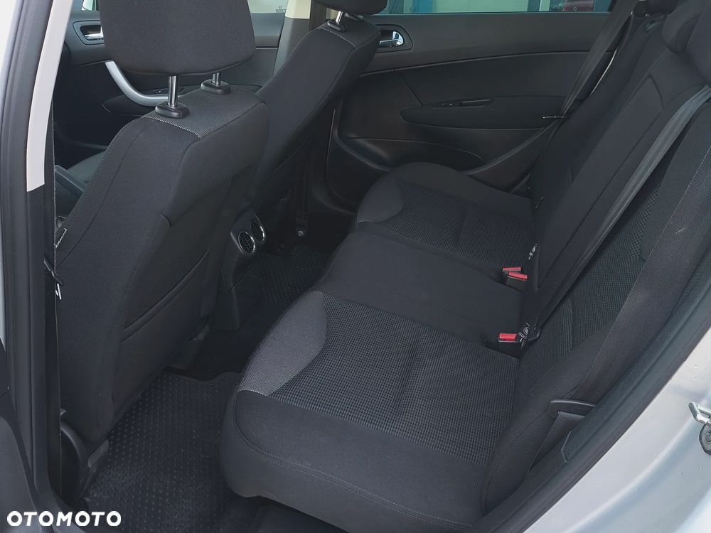 Peugeot 308 HDi FAP 150 Allure - 17
