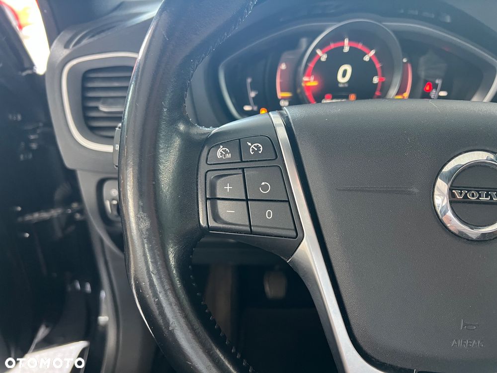 Volvo V40 Cross Country D3 Drive-E Summum - 22