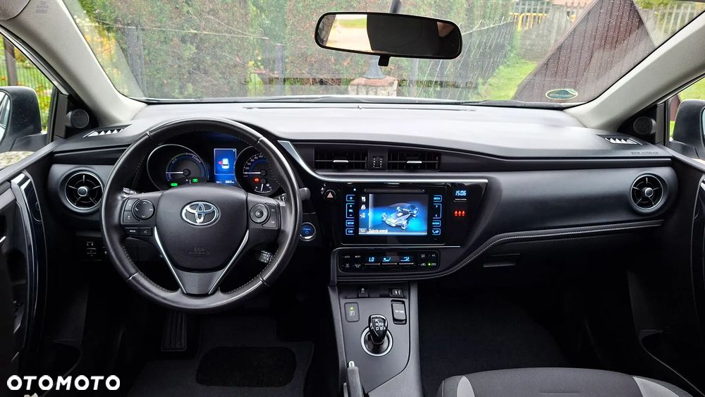 Toyota Auris 1.8 HSD Luna - 31