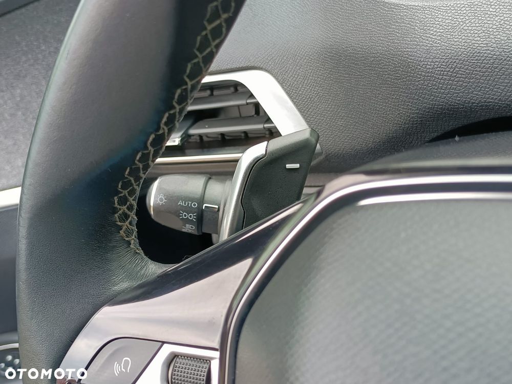 Peugeot 3008 PureTech 130 Stop & Start GPF EAT8 Allure Pack - 22