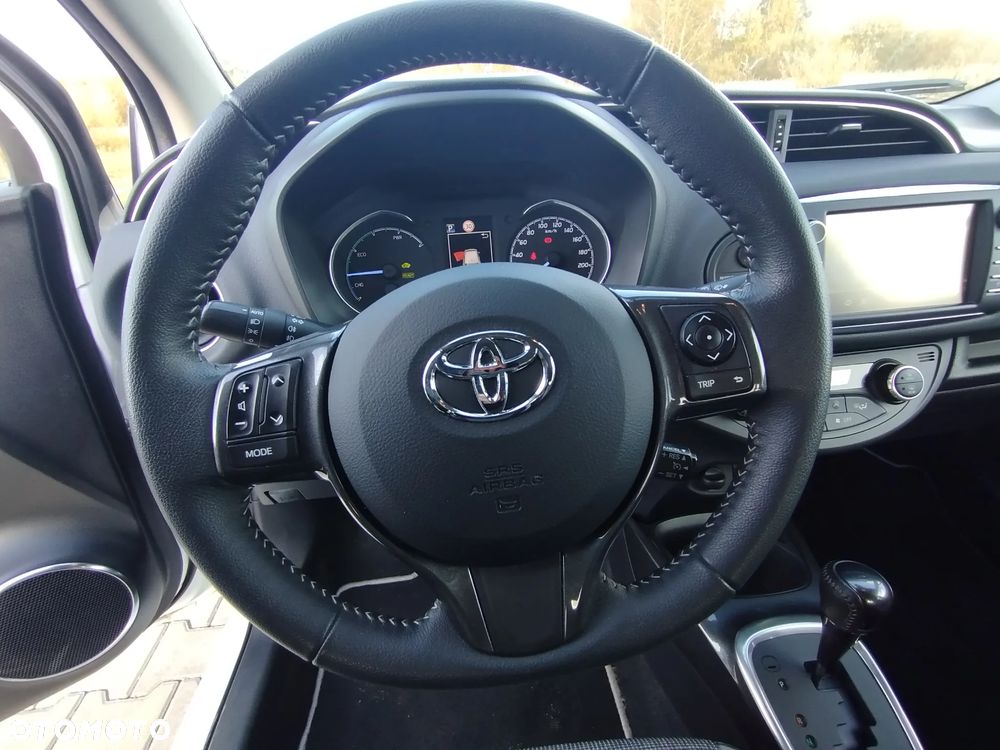 Toyota Yaris Hybrid 1.5 VVT-i Y20 Club - 12