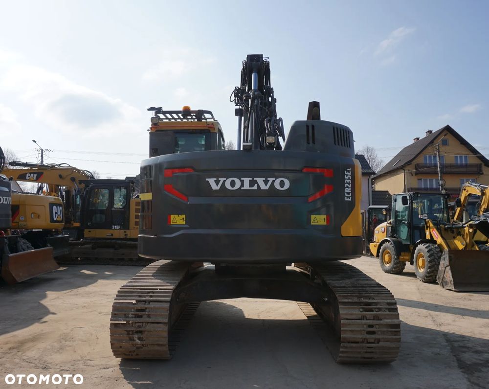 Volvo ECR 235 L - 8