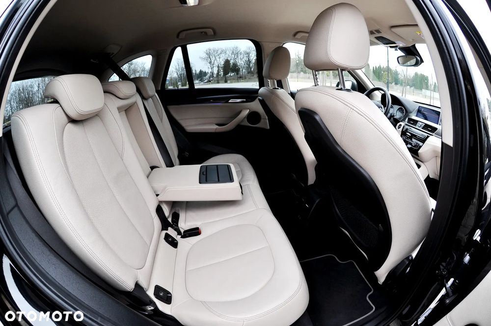 BMW X1 xDrive20d xLine - 22