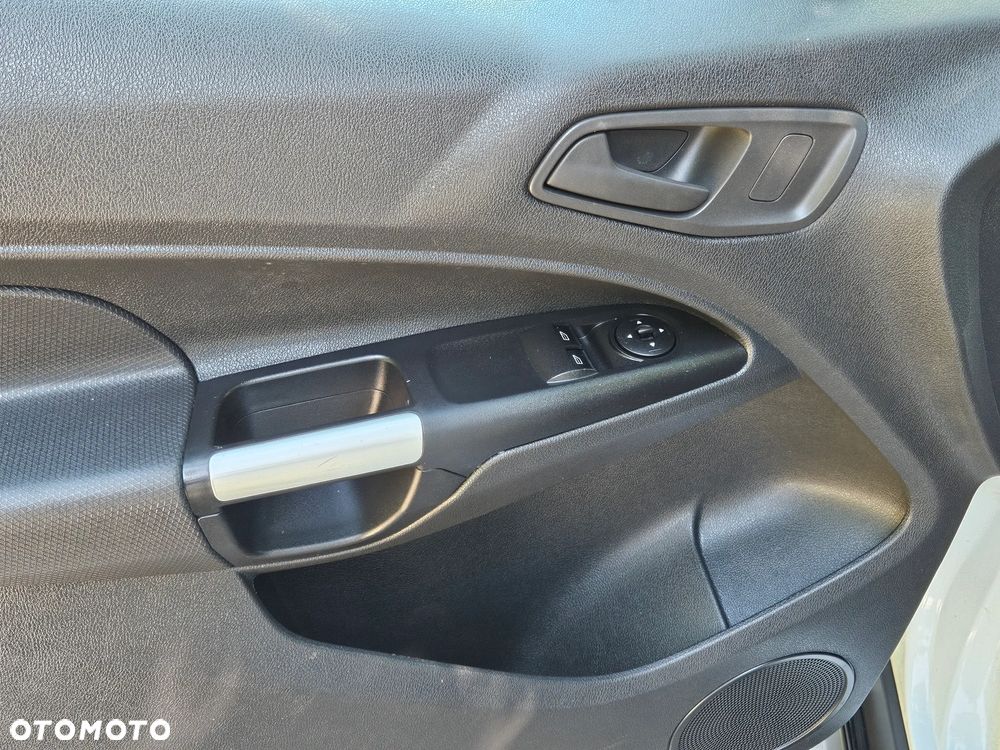 Ford Transit Connect - 24