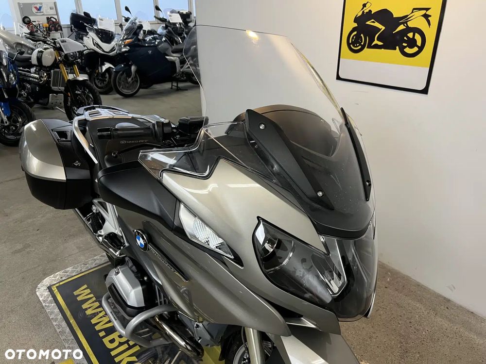 BMW R - 9
