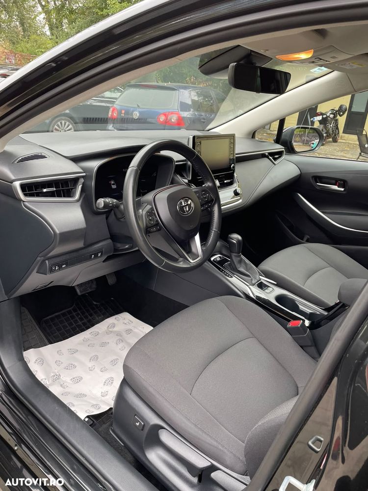 Toyota Corolla - 11