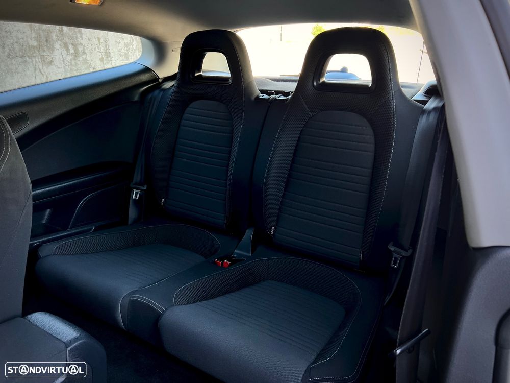 VW Scirocco 2.0 TDI R-Line - 12