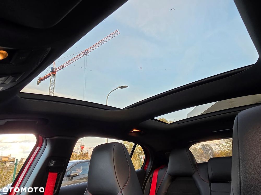 Mercedes-Benz GLA AMG 45 4-Matic - 13