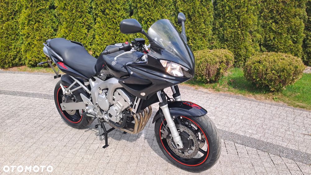 Yamaha FZ - 7