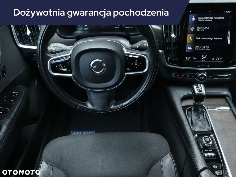 Volvo V90 Cross Country - 9